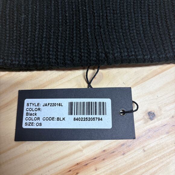 Jocelyn Womens Metallic Leopard Print Pompom Beanie Hat Black Faux Fur - Picture 6 of 7